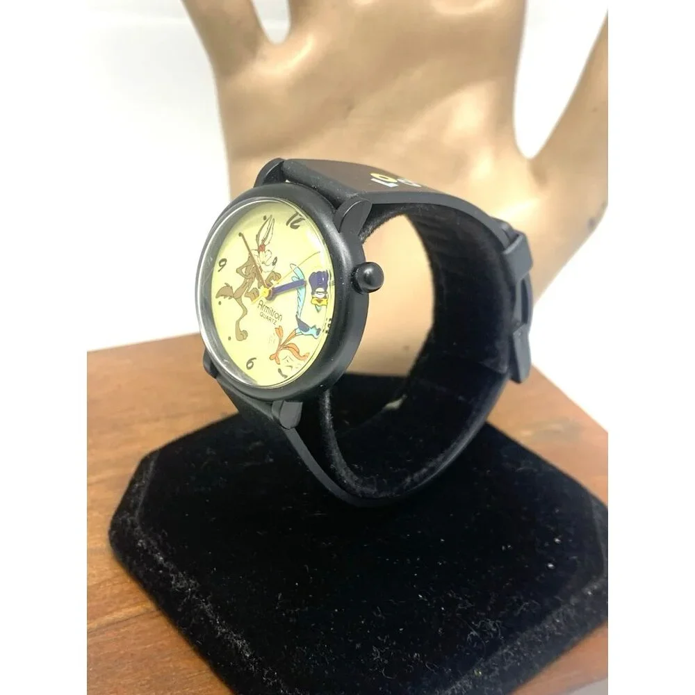 Armitron Women's Watch 2200/61 Looney Tunes Will E. Coyote & Roadrunner Vintage